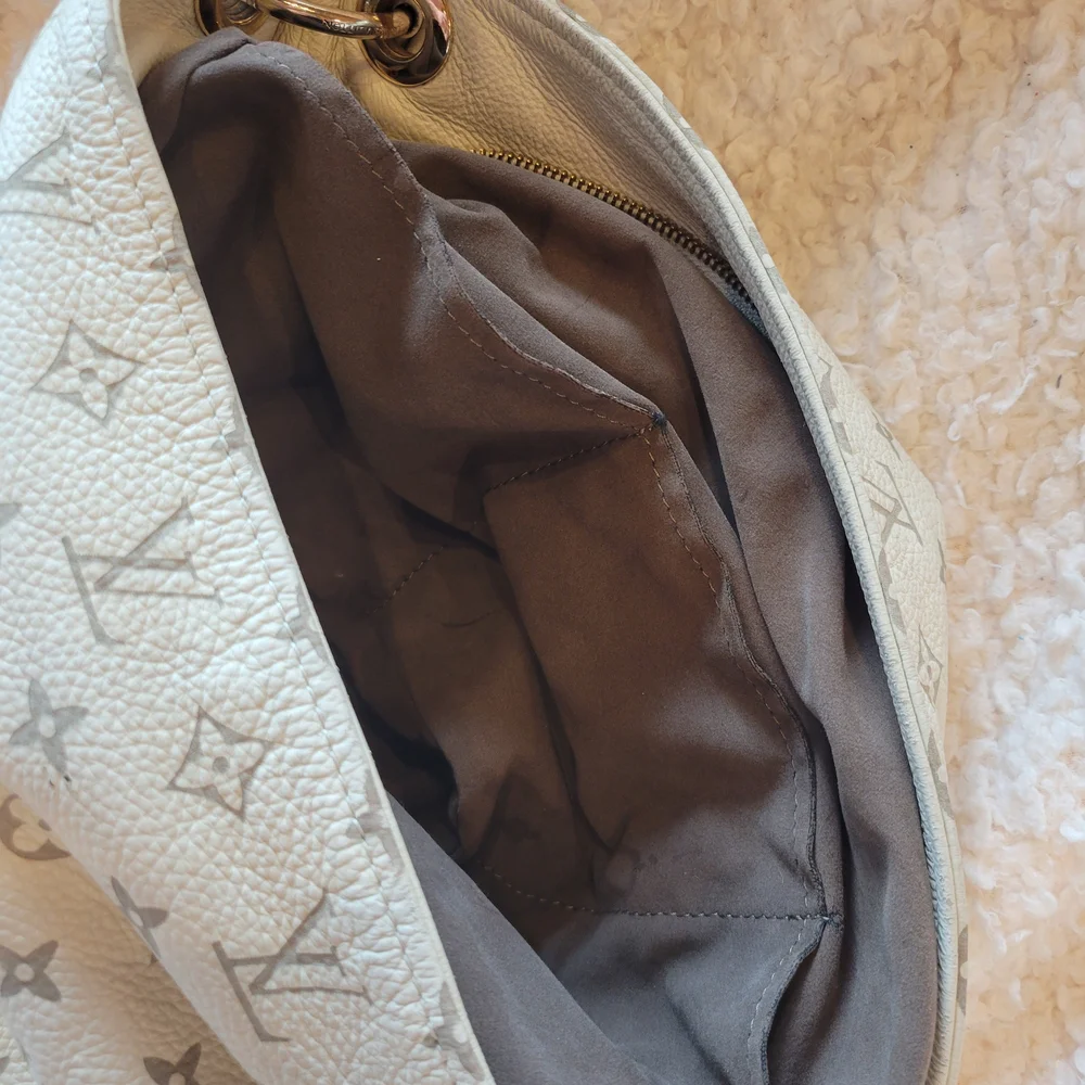 Louis Vuitton Cream Monogram Women's Bag - Picture 6 of 7